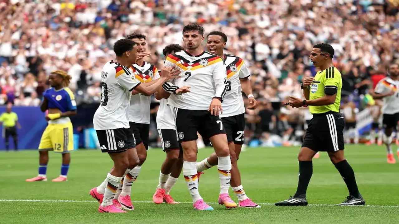 متى تُقام مباراة ألمانيا وباراجواي في كأس العالم؟